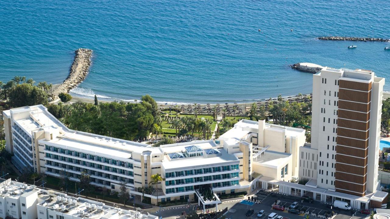 Mediterranean Beach Hotel Agios Tychonas Exterior photo