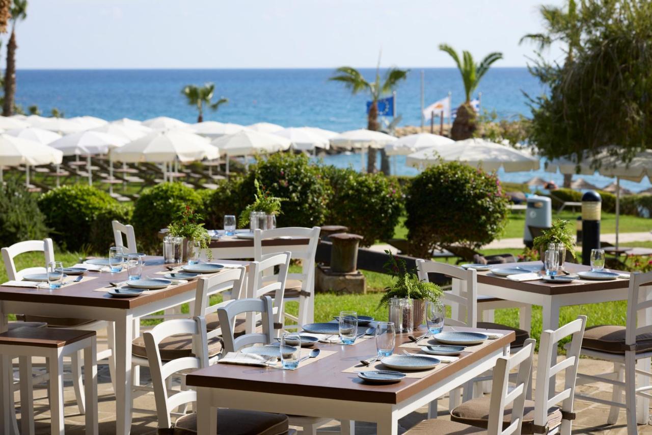 Mediterranean Beach Hotel Agios Tychonas Exterior photo